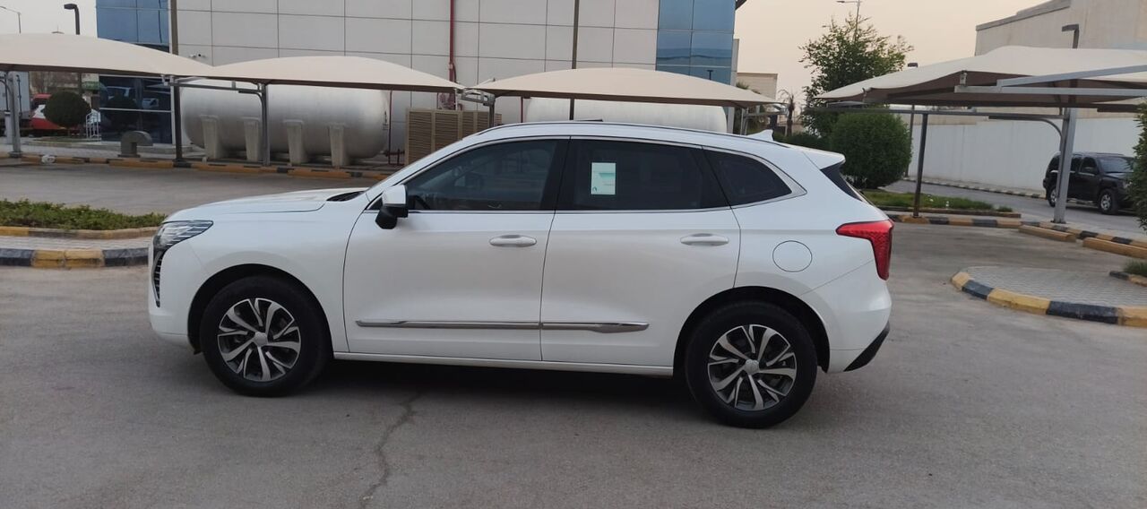 Riyadh, Vehicles, Cars & Trucks , Sar 46000,  Haval Jolion,  2024,  Automatic,  152000 KM,   Half Full Option  Model  , Well Maintained