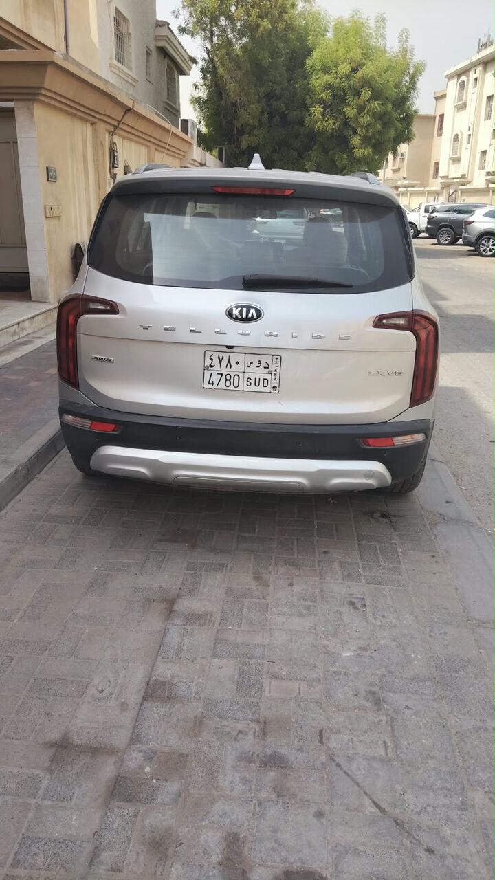 Jubail, Vehicle Lease Transfer, KIA Telluride 2021 Model Family Owned Care In Very Good Condition KM 76000