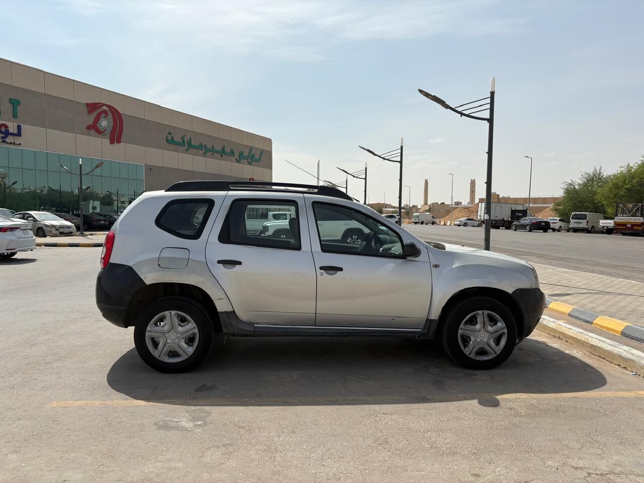 Hara, Vehicles, Cars & Trucks , SAR 17500,  Renault Duster,  2014,  Automatic,  145000 KM,  Fully  Car  Good Price For Sale