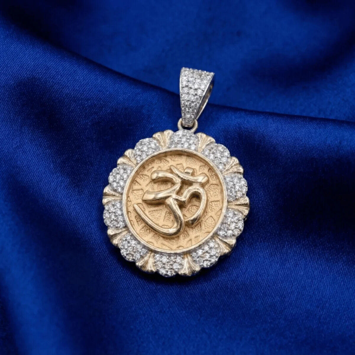 Mumbai, Jewelry, INR 160900,  The Aura Om Pendant | D Khushalbhai Jewellers