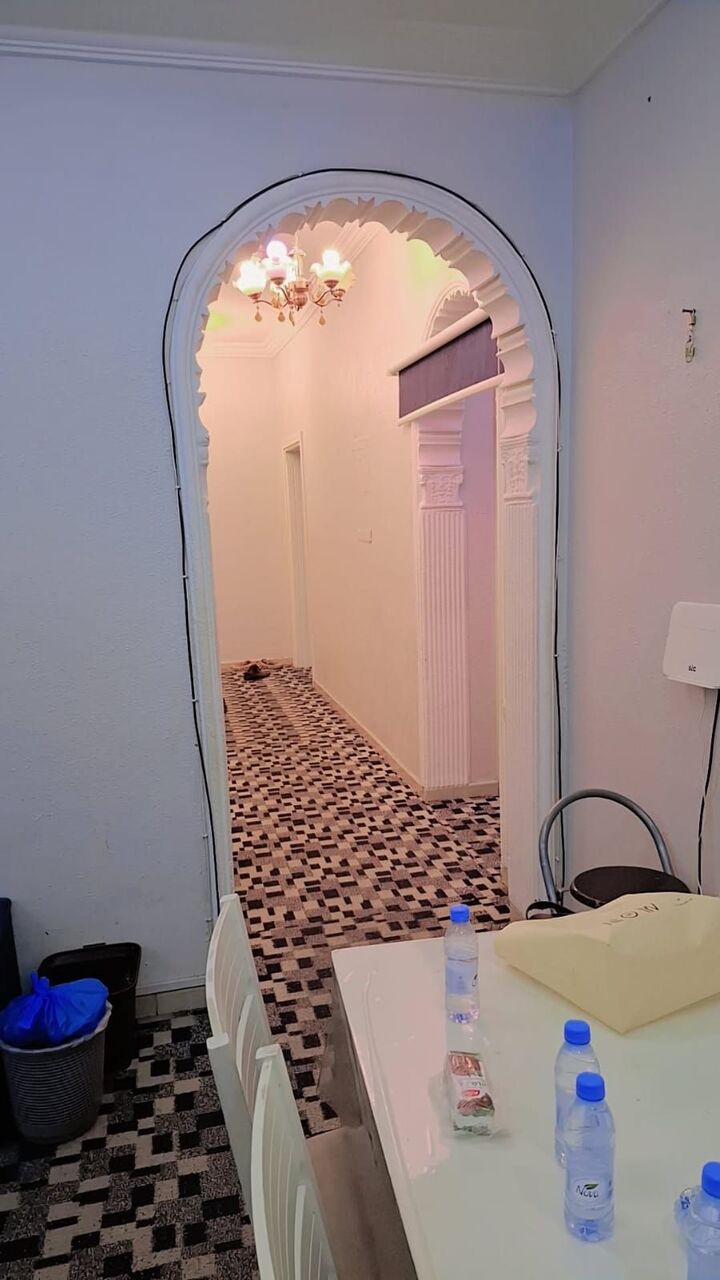 Jeddah, Apartments, Flats, Houses & Villas, SAR 2000/month,  Furnished Flat For Rent 2 Room 1 Bedroom And Kitchen (sharing)
