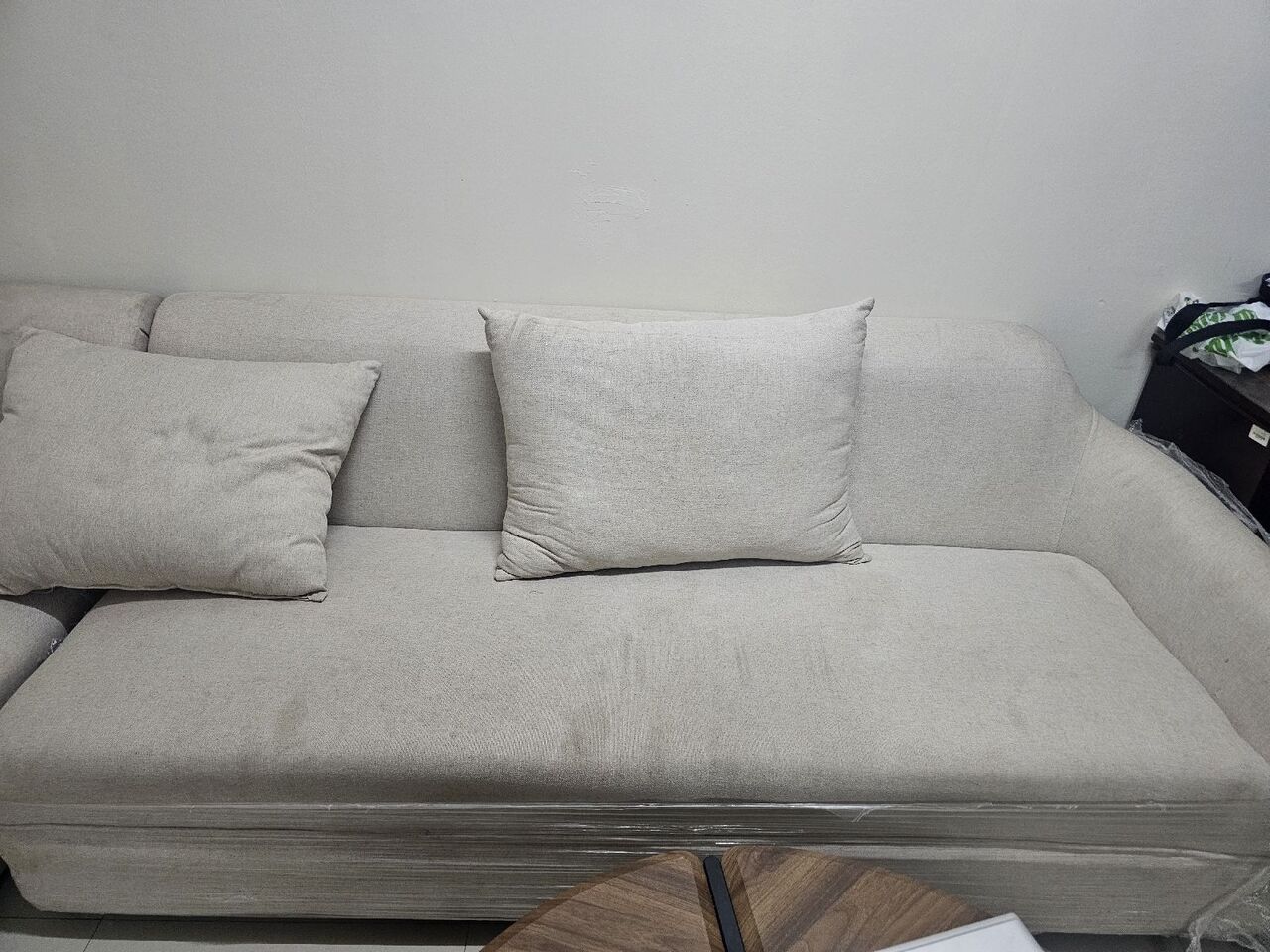 Riyadh, Furniture, SAR 550,  7 Seater Sofa With Designer Tables