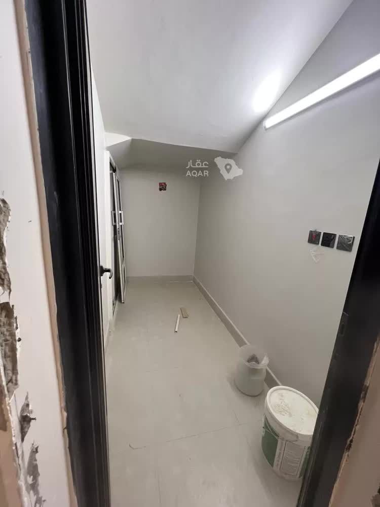 Riyadh, Housing Exchanges, SAR 11000/year,  Studio,  استوديو للإيجار في شارع المدينه المنو