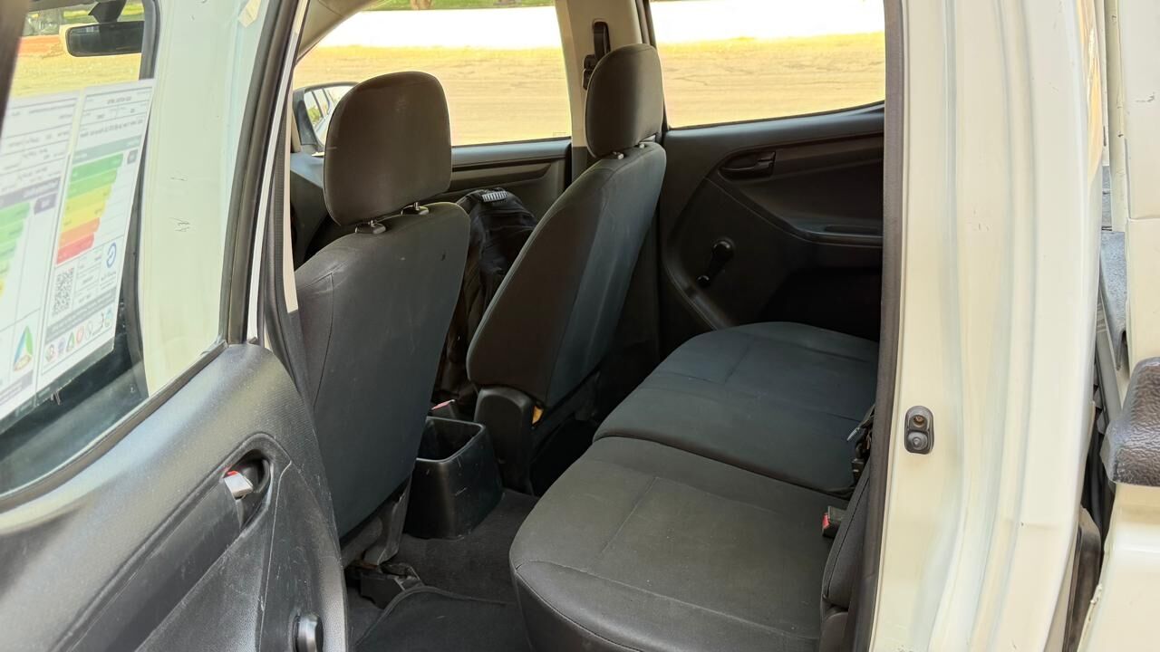 Riyadh, Vehicles, Cars & Trucks , SAR 49000,  Isuzu D-MAX,  2022,  Automatic,  140000 KM,   2-Cab