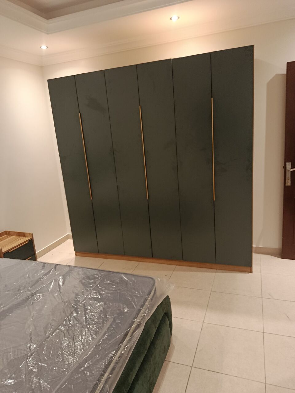 Jeddah, Furniture, SAR 1,  New Complete Bedroom Set For Sale