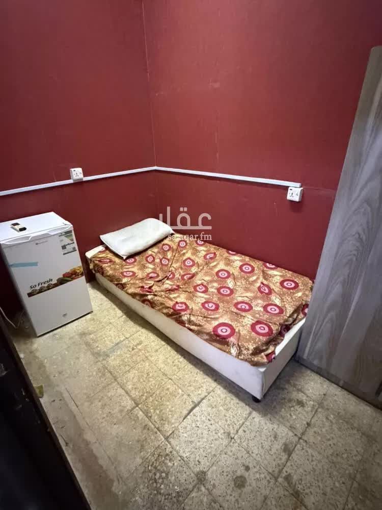Riyadh, Housing Exchanges, SAR 1300/month,  1 BR,  غرفة للإيجار في شارع طريق عثمان بن عفان