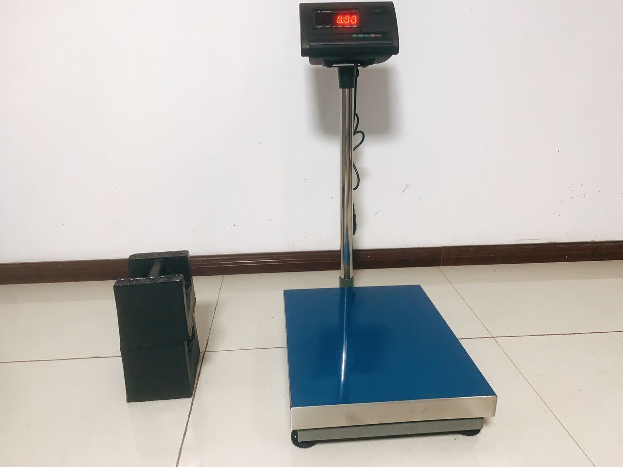 Kampala, Electronics, UGX 650000,  Reliable Platform Weighing Scales Supplier Uganda
