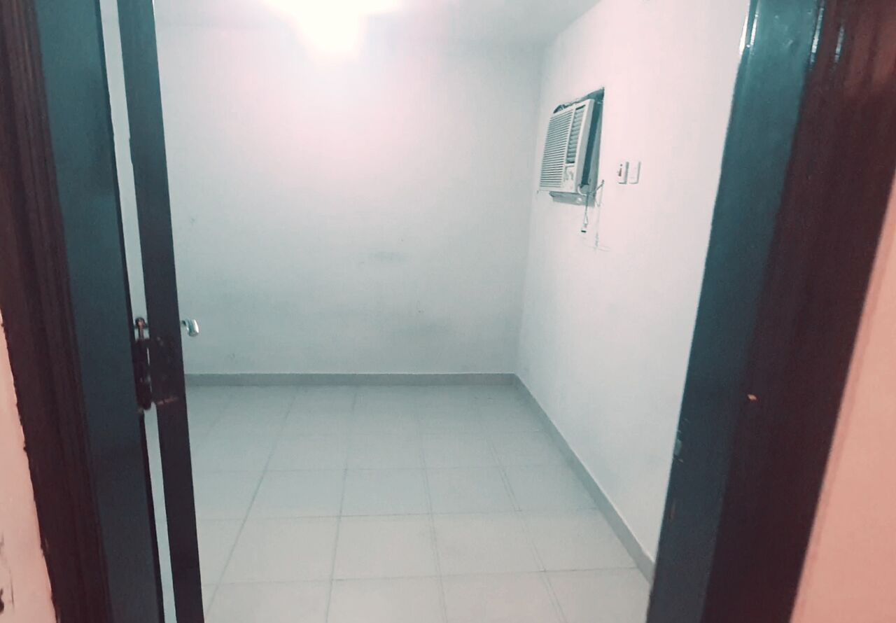 Riyadh, Apartments, Flats, Houses & Villas, SAR 4/year,  3 BR,  Flat For Family Available