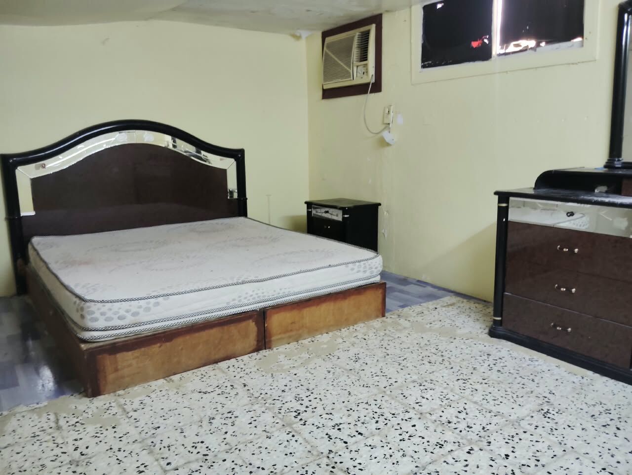 Jeddah, Apartments, Flats, Houses & Villas, SAR 850/month,  Furnished,  1 BR,  ROOM FOR RENT &ndash; FURNISHED