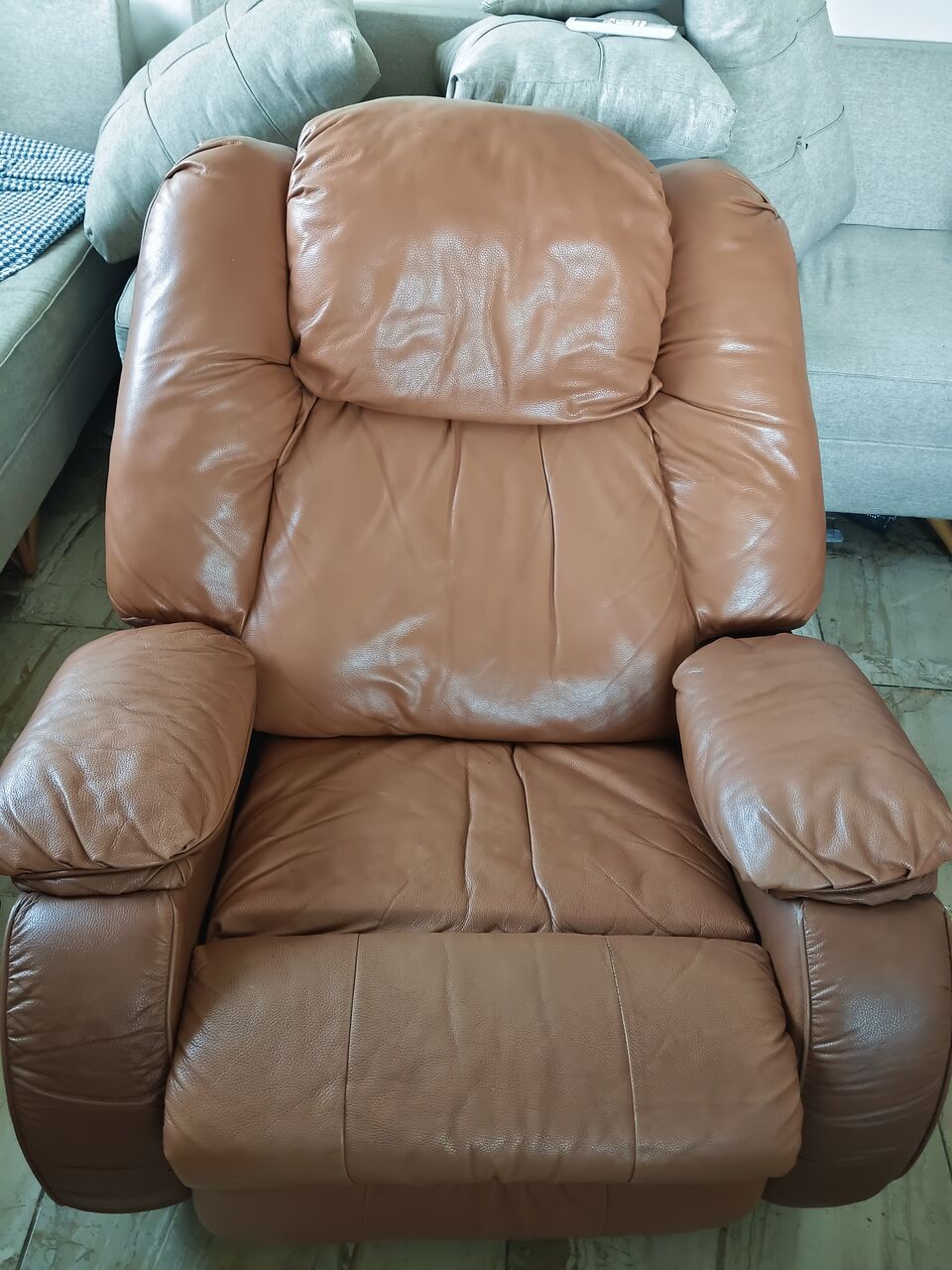 Al Thuqbah, Furniture, SAR 250,  Recliner Chair For Sale Comfortable Brown Leather