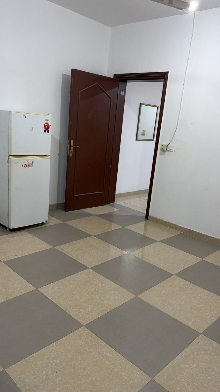 Al Aziziyah, Rooms for Rent, SAR 1000/month,  1 Indepandant Seperate Room SAR 1000/month