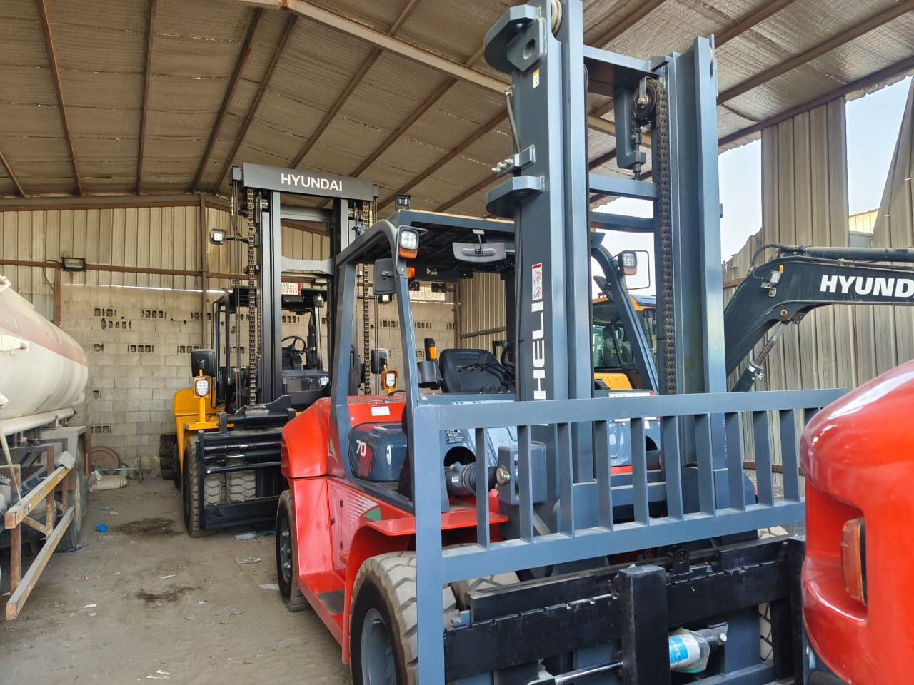 Dammam, Equipment Rental, HEAVY EQUIPMENT RENTAL IN DAMMAM- FORKLIFT, DIESEL TANKER & MINI EXCAVATOR