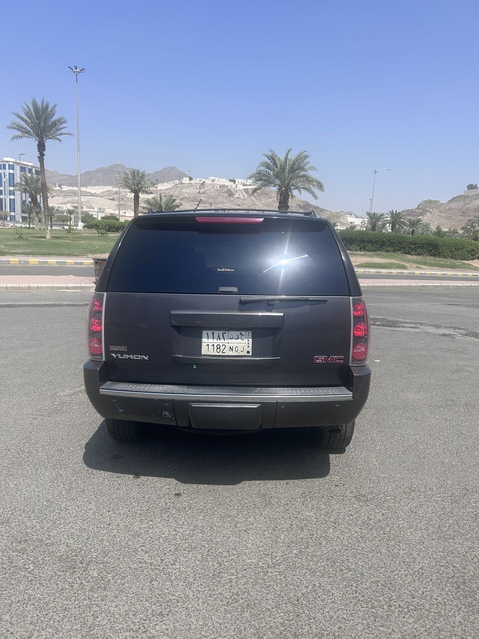 Jeddah, Vehicles, Cars & Trucks , SAR 42000,  GMC Yukon Denali,  2011,  Automatic,  456000 KM,  Excellent Condition