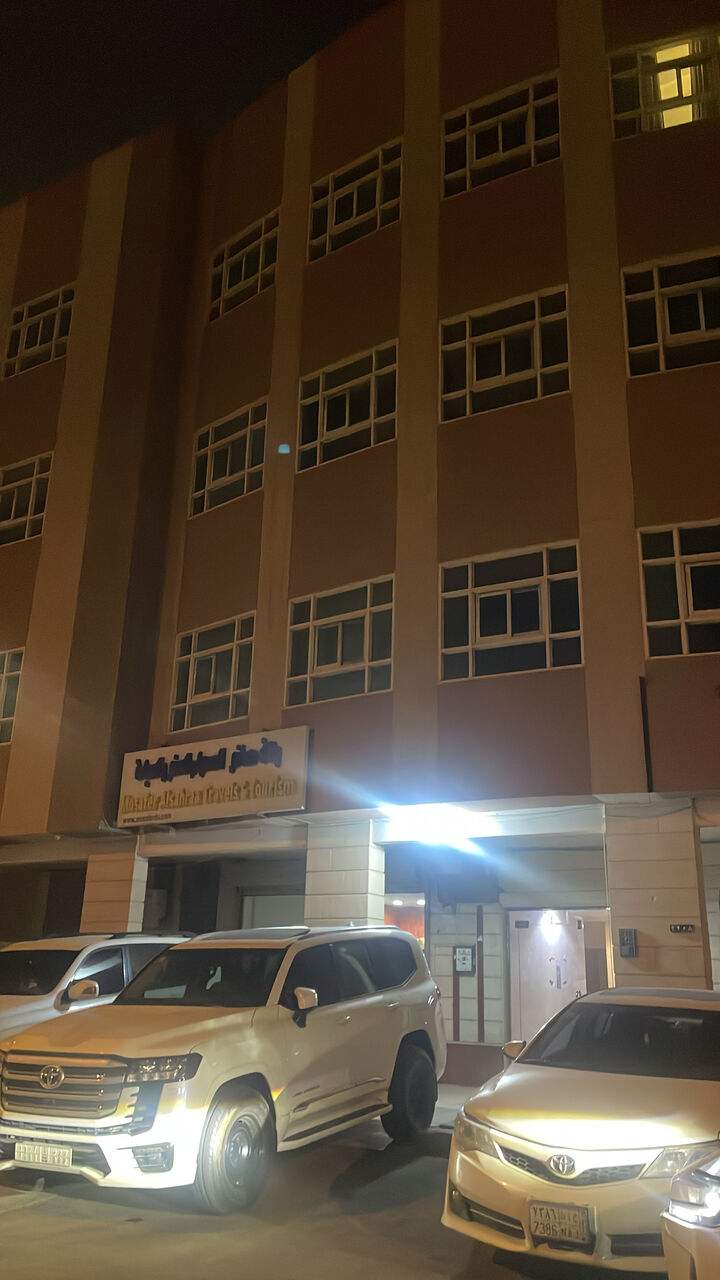 Riyadh, Buildings, 3BHK FLAT FAMILY / Executives Limited Numb