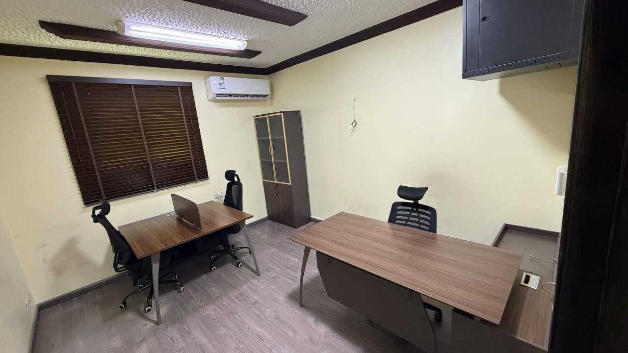 Al Malaz, Offices, SAR 55000,  Al Malaz: 2 Furnished Office Rooms | Plug & Play | SAR 55,000/Year