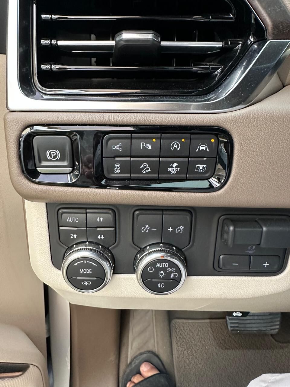 Makkah, Vehicles, Cars & Trucks , SAR 360000,  GMC Yukon Denali,  2025,  Automatic,  30000 KM,  Full Option