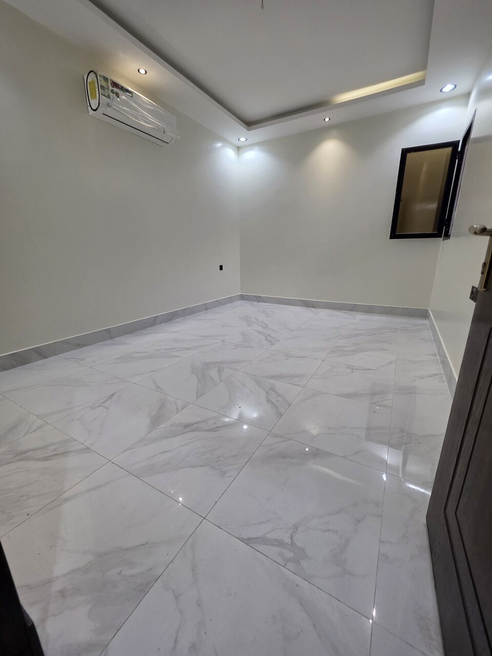 Khobar, Apartments, Flats, Houses & Villas, 2 BR,  FAMILY APARTMENT &ndash; SAR 25,000 - 2-BEDROOMS + 2- Bathrooms + Hall + Kitchen