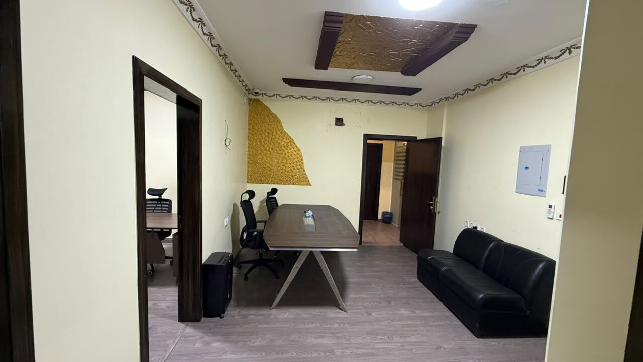 Al Malaz, Offices, SAR 27500,  Al Malaz: Dedicated Furnished Office Room | SAR 27,500/Year