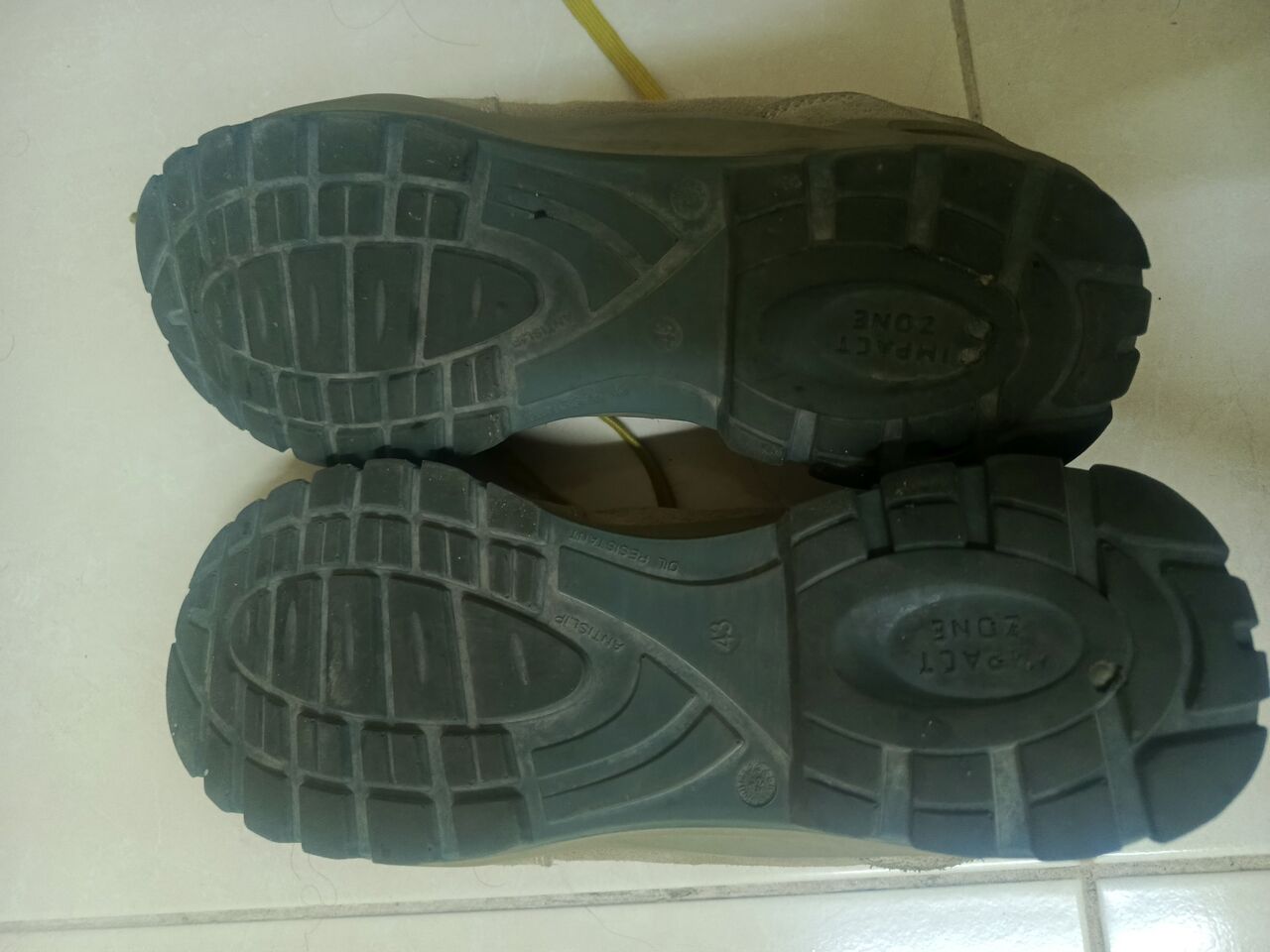 Khobar, Clothing & Accessories, SAR 100,  Selling Safety Shoes In Excellent Condition, Used Only A Few Times. Very Comfortable For W