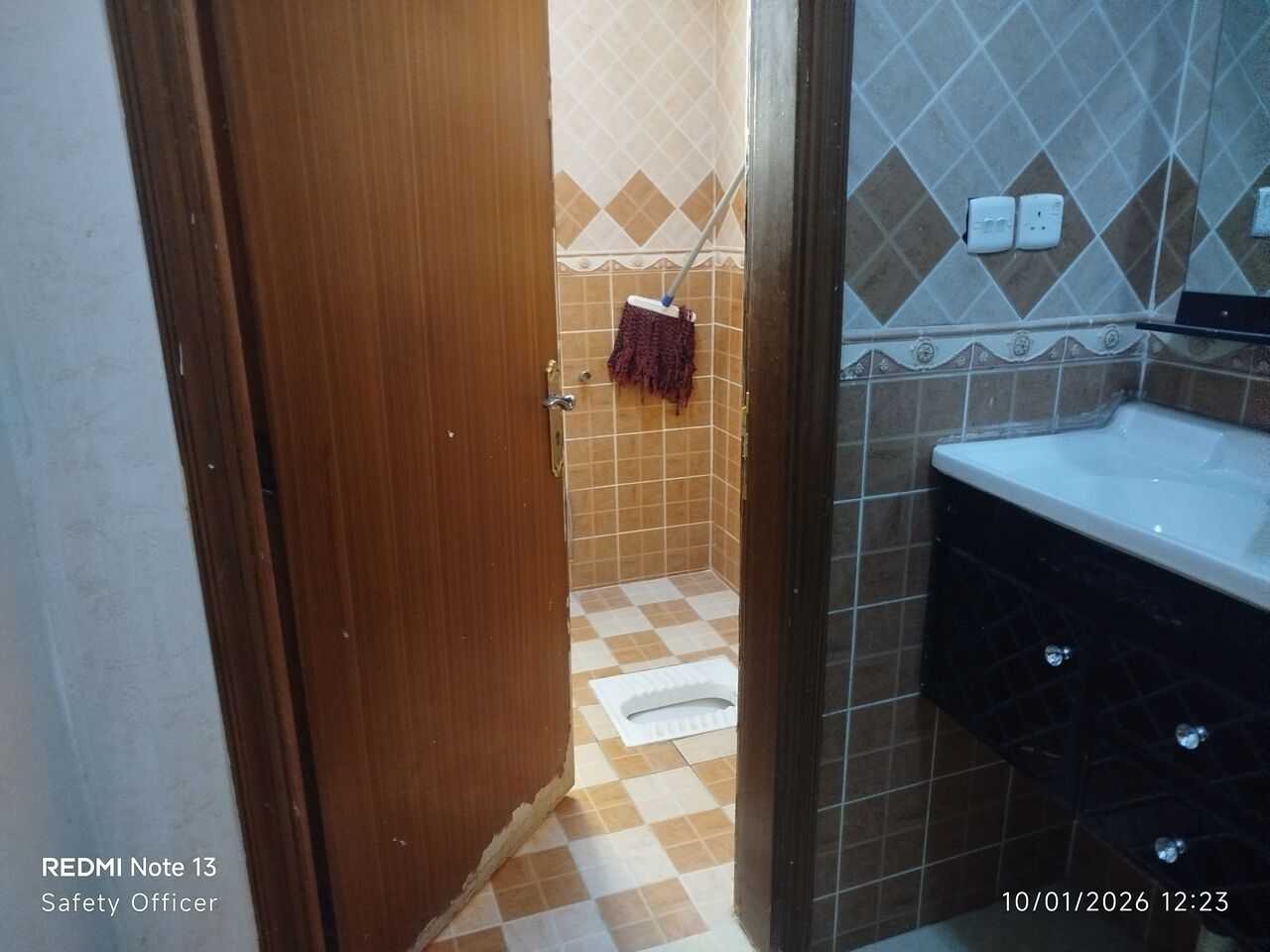Riyadh, Rooms for Rent, SAR 1200/month,  2 ROOMS FOR RENT ONE HAS SEPERATE BATH AND OTHER HAS SHARED
