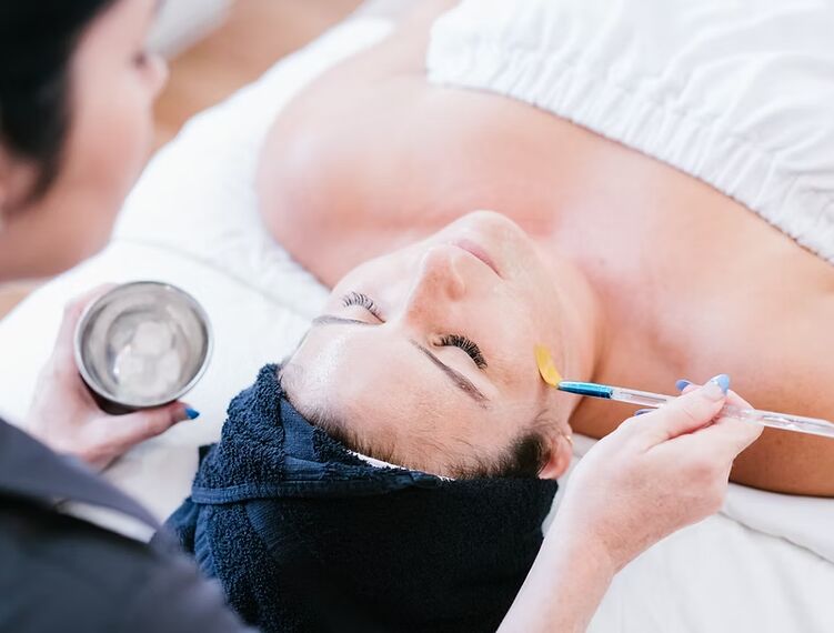 New York, Beautician, Facial Massage Portland, Oregon At The Facial Room LLC