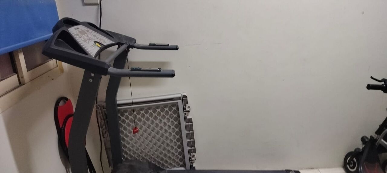 Riyadh, Sporting Goods, SAR 1000,  LifeGear Treadmill For Sale &ndash; Good Condition