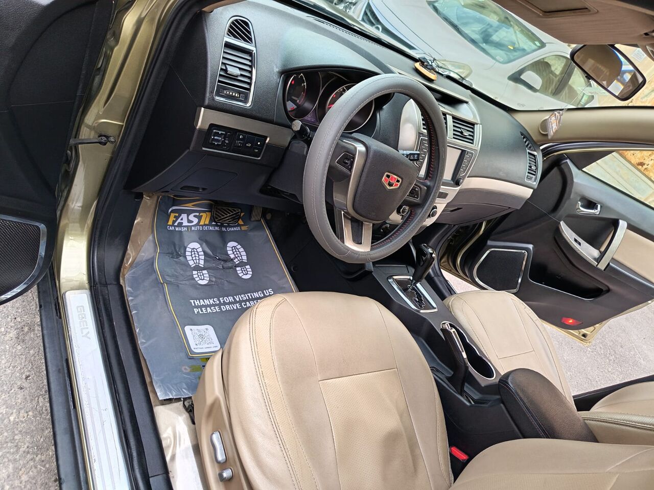 Jubail, Vehicles, Cars & Trucks , SAR 16500,  Geely Emgrand X7 SVU 5 SEATER,  2016,  Automatic,  165000 KM,  Urgent Sell Geely Emgrand X7 SUV 5 Seater