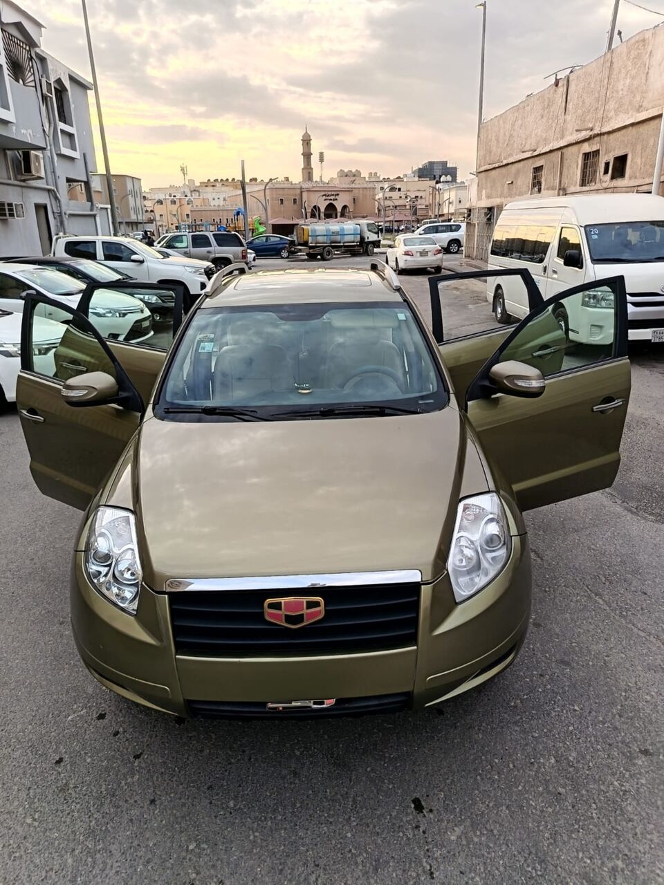 Jubail, Vehicles, Cars & Trucks , SAR 16500,  Geely Emgrand X7 SVU 5 SEATER,  2016,  Automatic,  165000 KM,  Urgent Sell Geely Emgrand X7 SUV 5 Seater