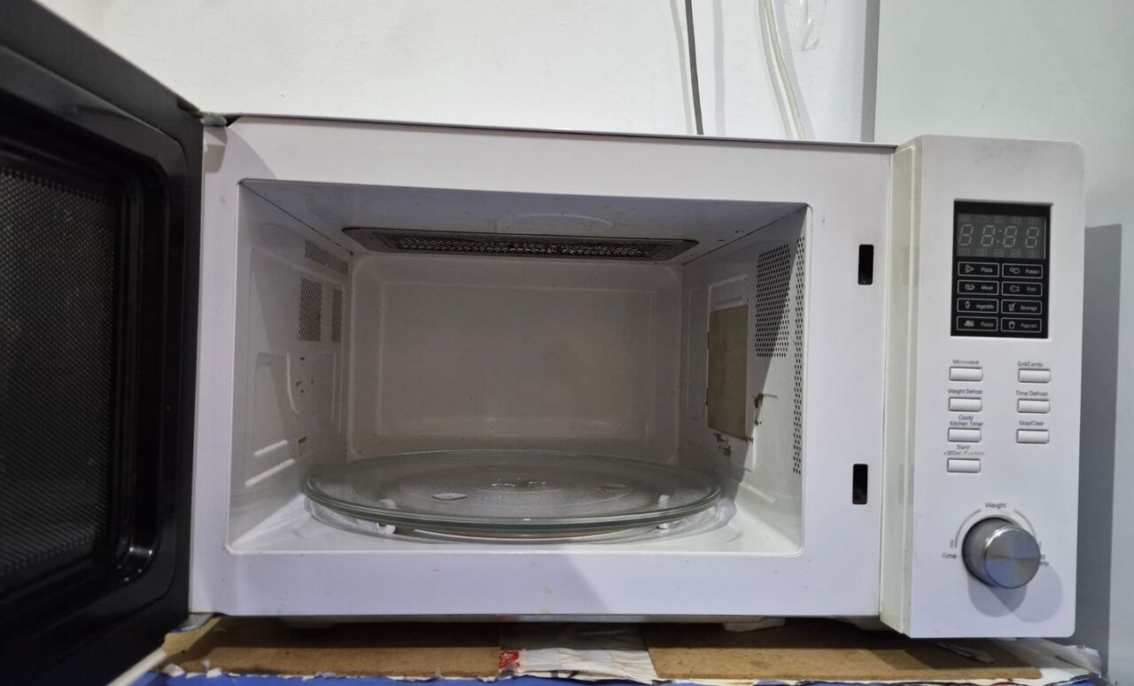 Riyadh, Household Items, SAR 2,  Household Items For Sale &ndash; Fridge, Oven, Washing Machine, Bed & More - Good Condition