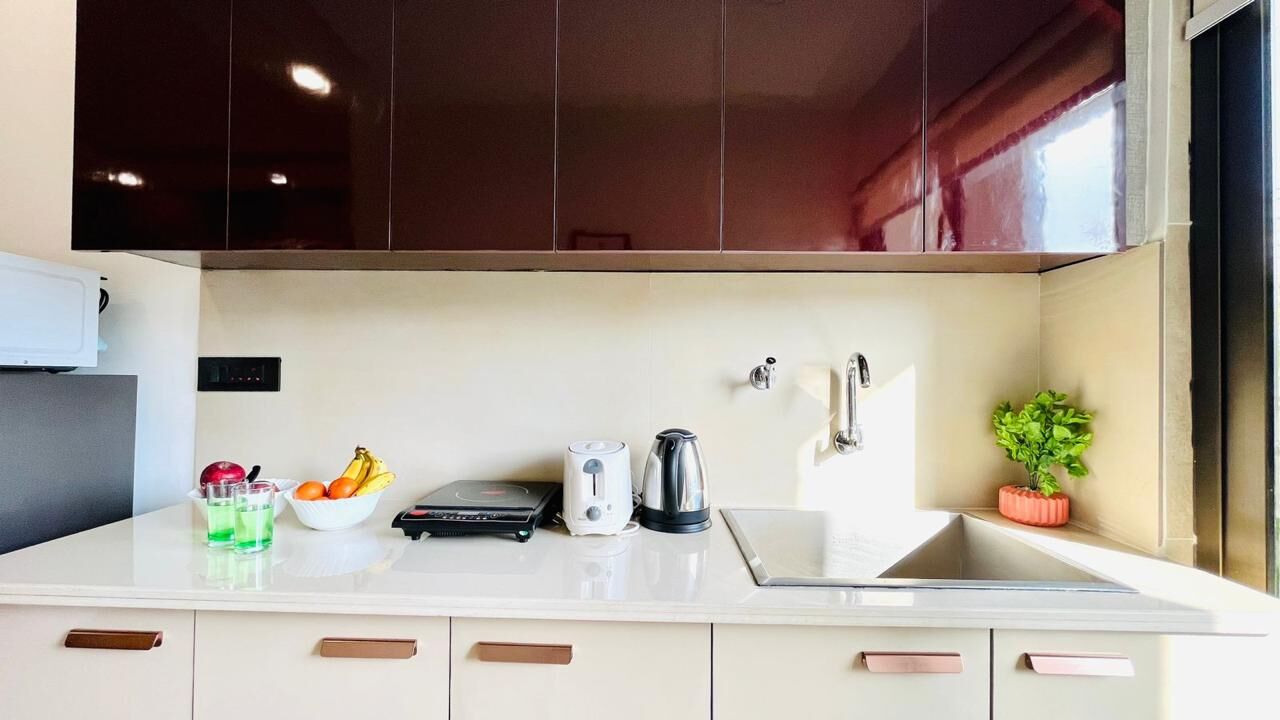 Gurgaon, Apartments, Flats, Houses & Villas, INR 4500/day,  Furnished,  Studio,  450 Sq. Feet,  Studio Apartment