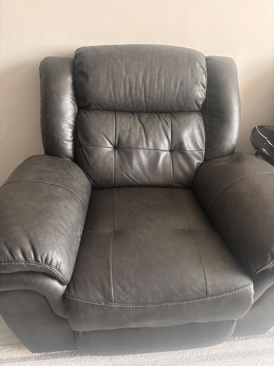 Al Khuzama, Furniture, SAR 750,  Homebox Recliner