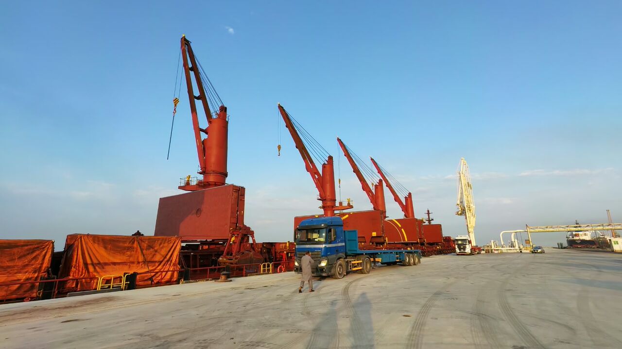 Jubail, Jobs, Ship Crane Operator Dammam-Jubail. Very Urgent
