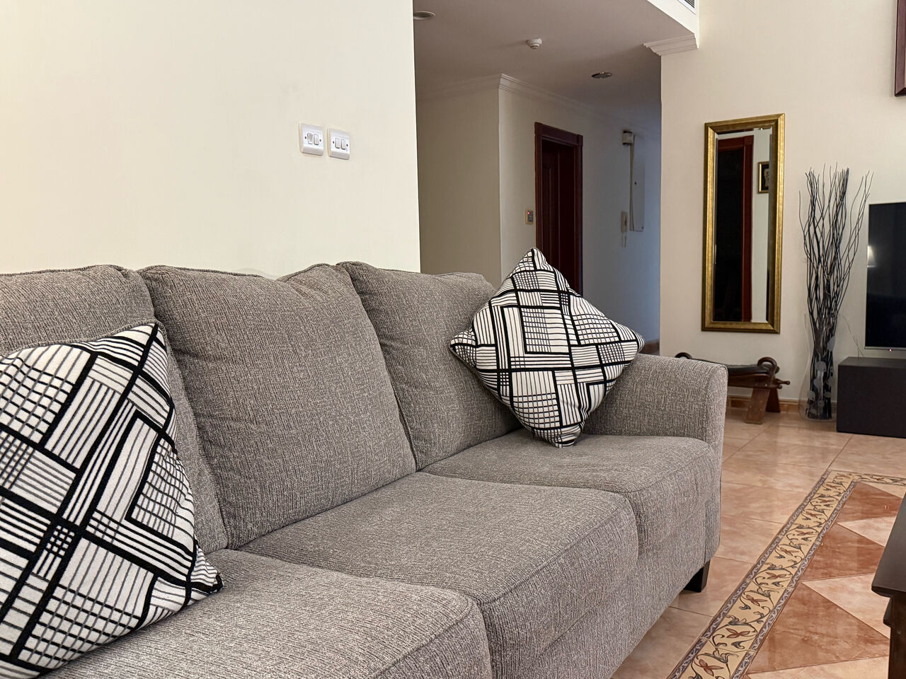 Khobar, Furniture, SAR 1000,  7 Seater Sofa, US Type