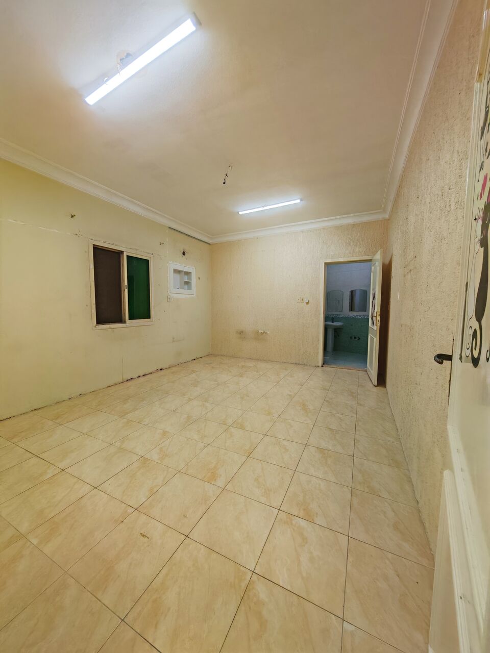 Al Rakah Al Shamaliyah, Apartments, Flats, Houses & Villas, SAR 27600/year,  4 BR,  3BHK + 1 Majlis (Guest Room) Spacious Family Flat Rakah Shumaliya Near Khuzama School