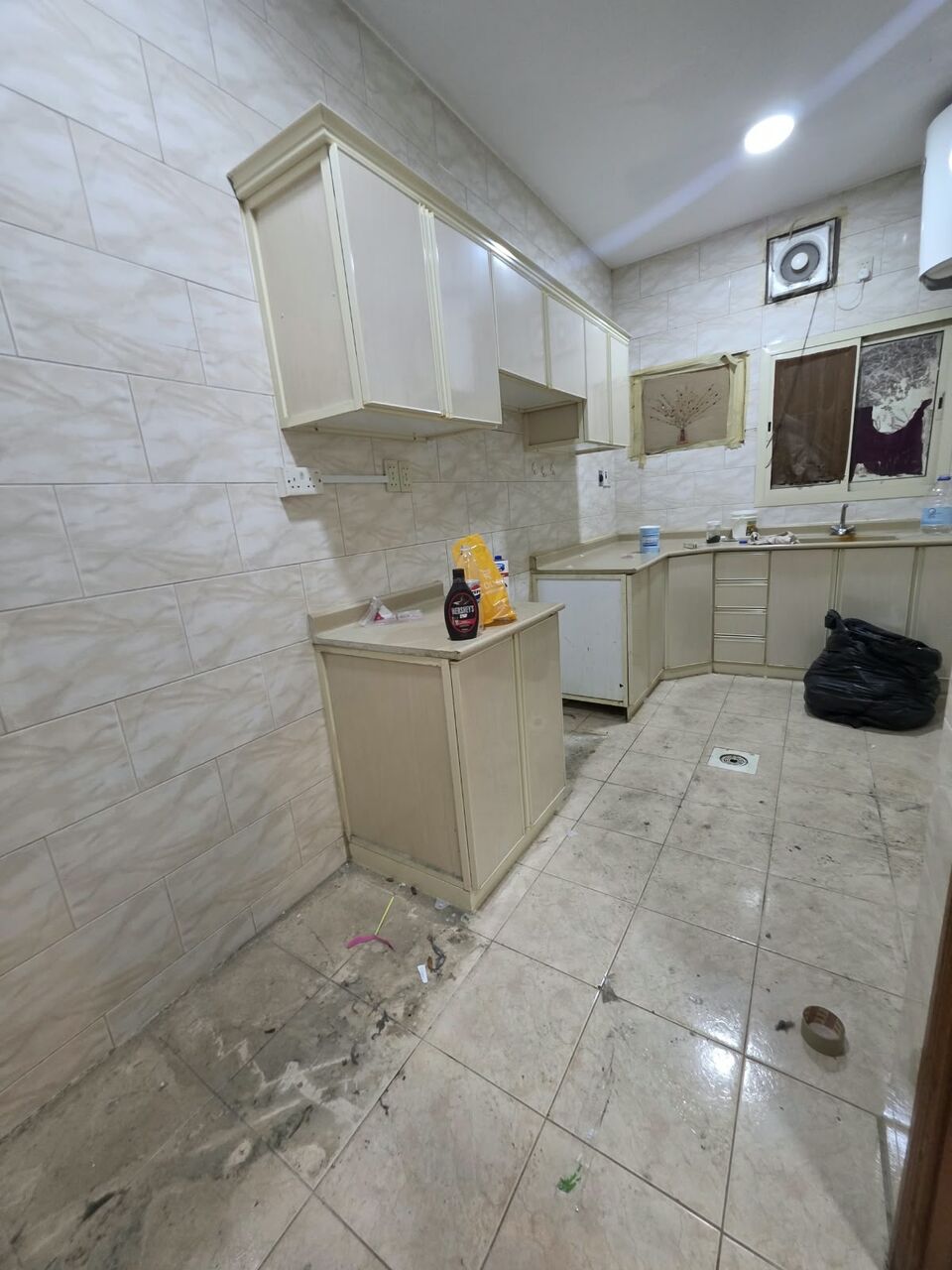 Khobar, Apartments, Flats, Houses & Villas, SAR 18600/year,  2 BR,  2 Bedrooms, A Hall, 1 Bathrooms, A Kitchen   Fast Floor Apartment