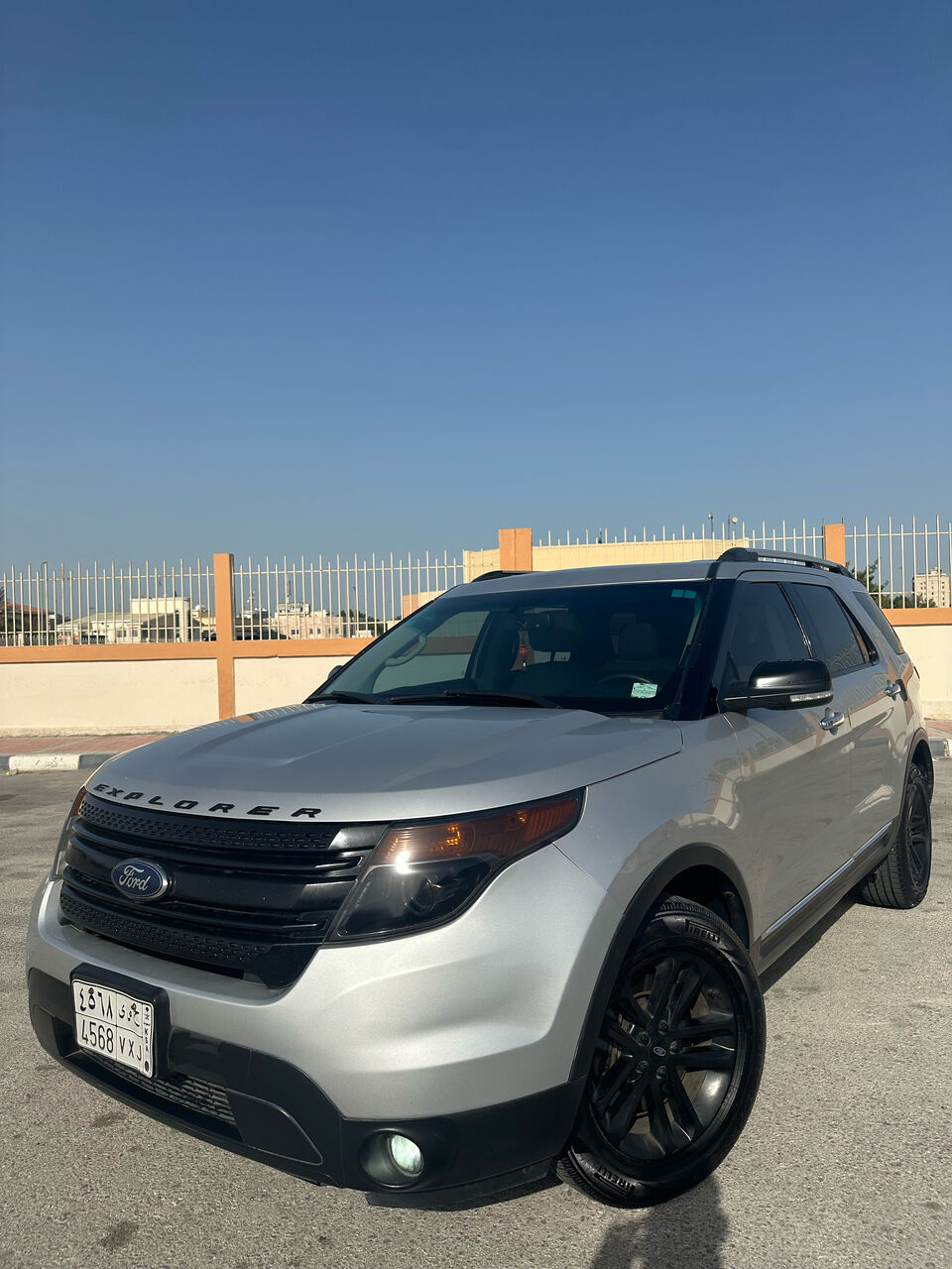 Dammam, Vehicles, Cars & Trucks , SAR 42000,  Ford Explorer,  2014,  Automatic,  291000 KM,   4WD XLT