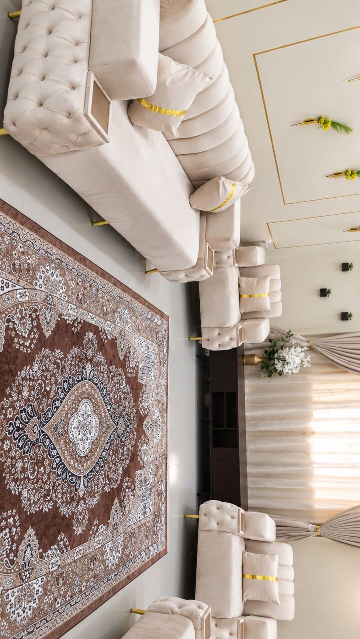 Riyadh, Furniture, SAR 1300,  Elegant 11-Seater Sofa For Sale