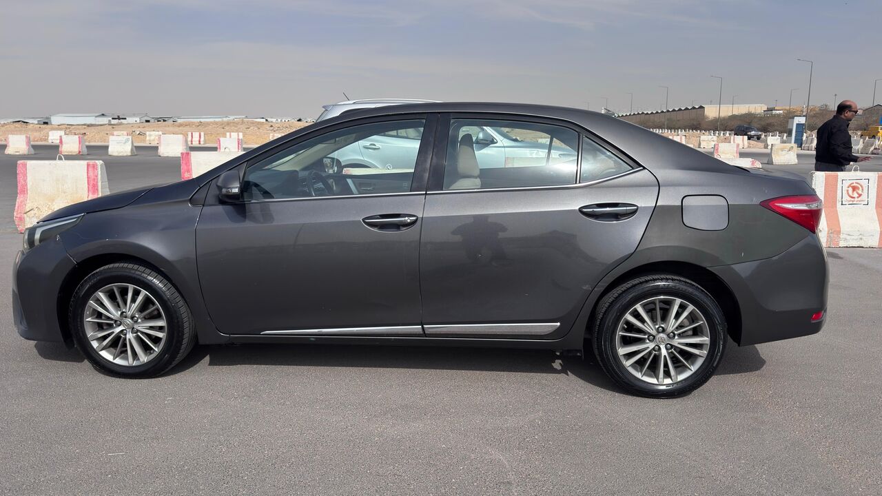 Riyadh, Vehicles, Cars & Trucks , SAR 33000,  Toyota Corolla,  2014,  Automatic,  286015 KM,  Very Well Maintained