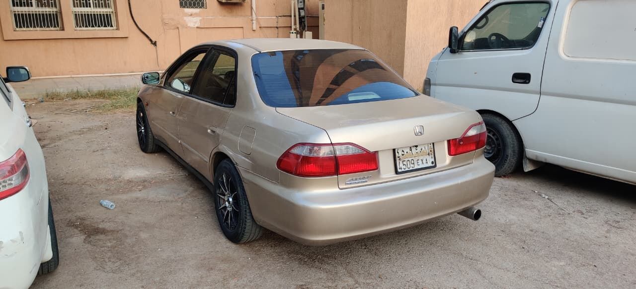 Riyadh, Vehicles, Cars & Trucks , SAR 9000,  Honda Accord 2002,  2002,  Automatic,  500000 KM,