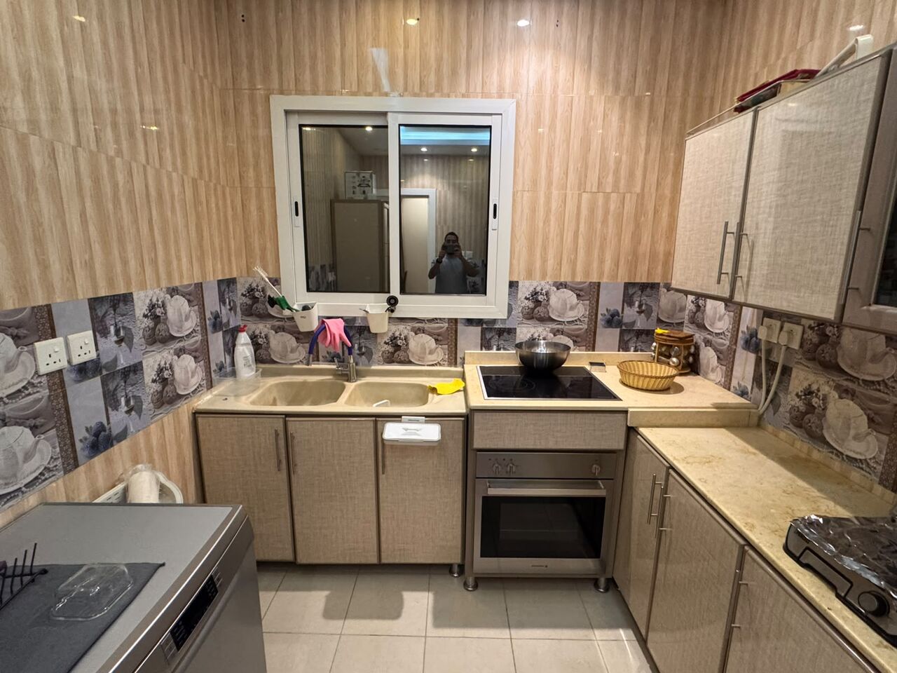 Riyadh, Appliances, SAR 1,  Appliances And Furniture To Sell