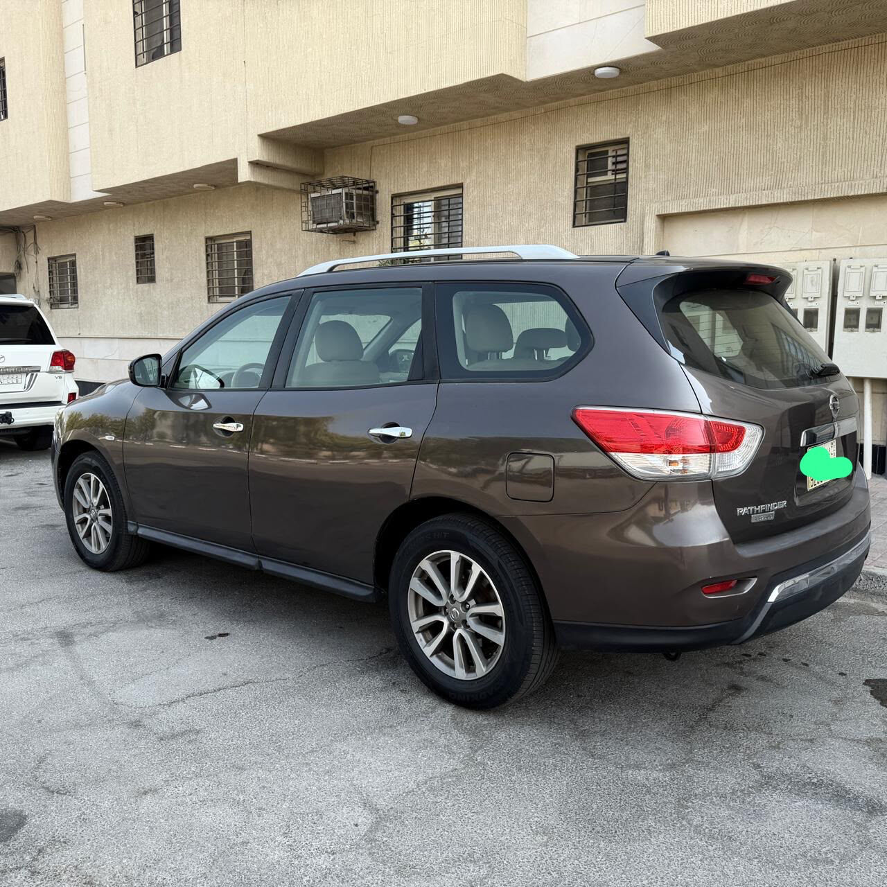 Dammam, Vehicles, Cars & Trucks , SAR 40000,  Nissan Pathfinder,  2015,  Automatic,  308590 KM,  Final Exit Sale
