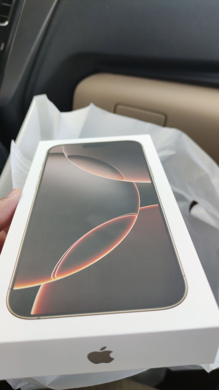 Jeddah, Mobile Phones, SAR 2700,  IPhone 16 Pro Max 256GB Desert Titanium &ndash; 88% Battery Health