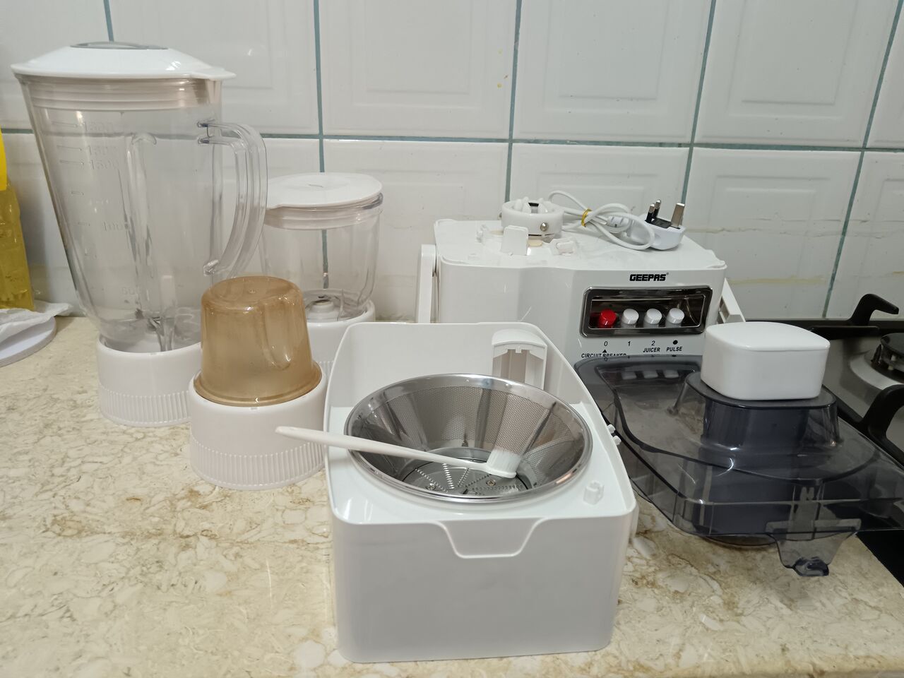 Riyadh, Household Items, SAR 75,  Geepas Blender , Grinder , Juicer Set