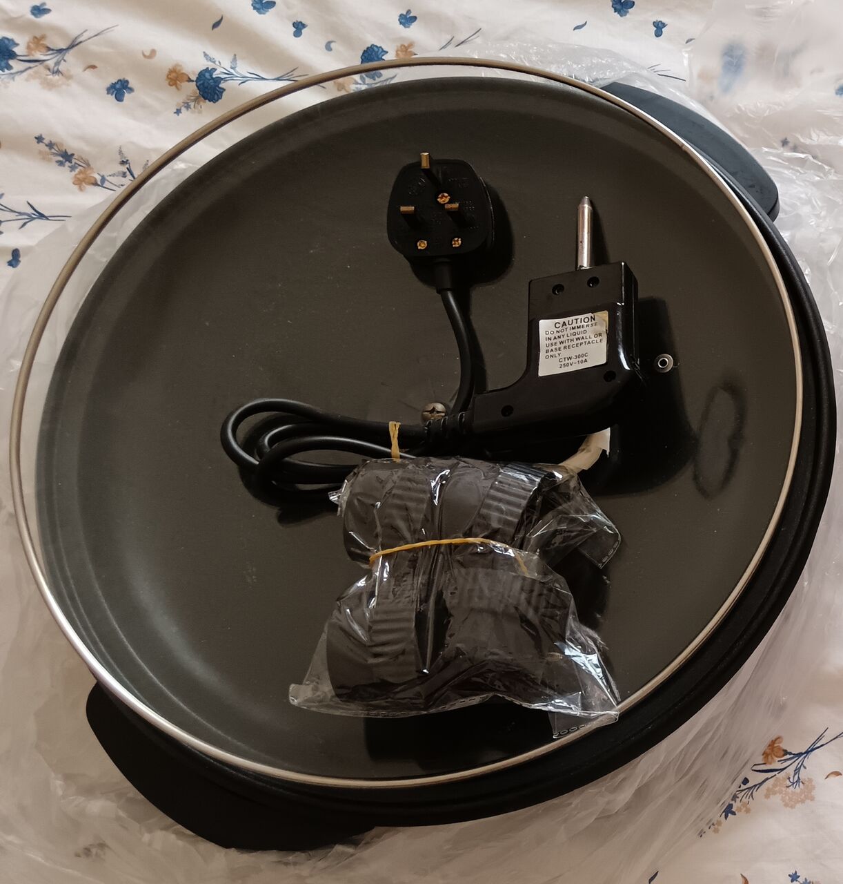 Riyadh, Appliances, SAR 80,  Electric Pizza Pan & Electric Grill