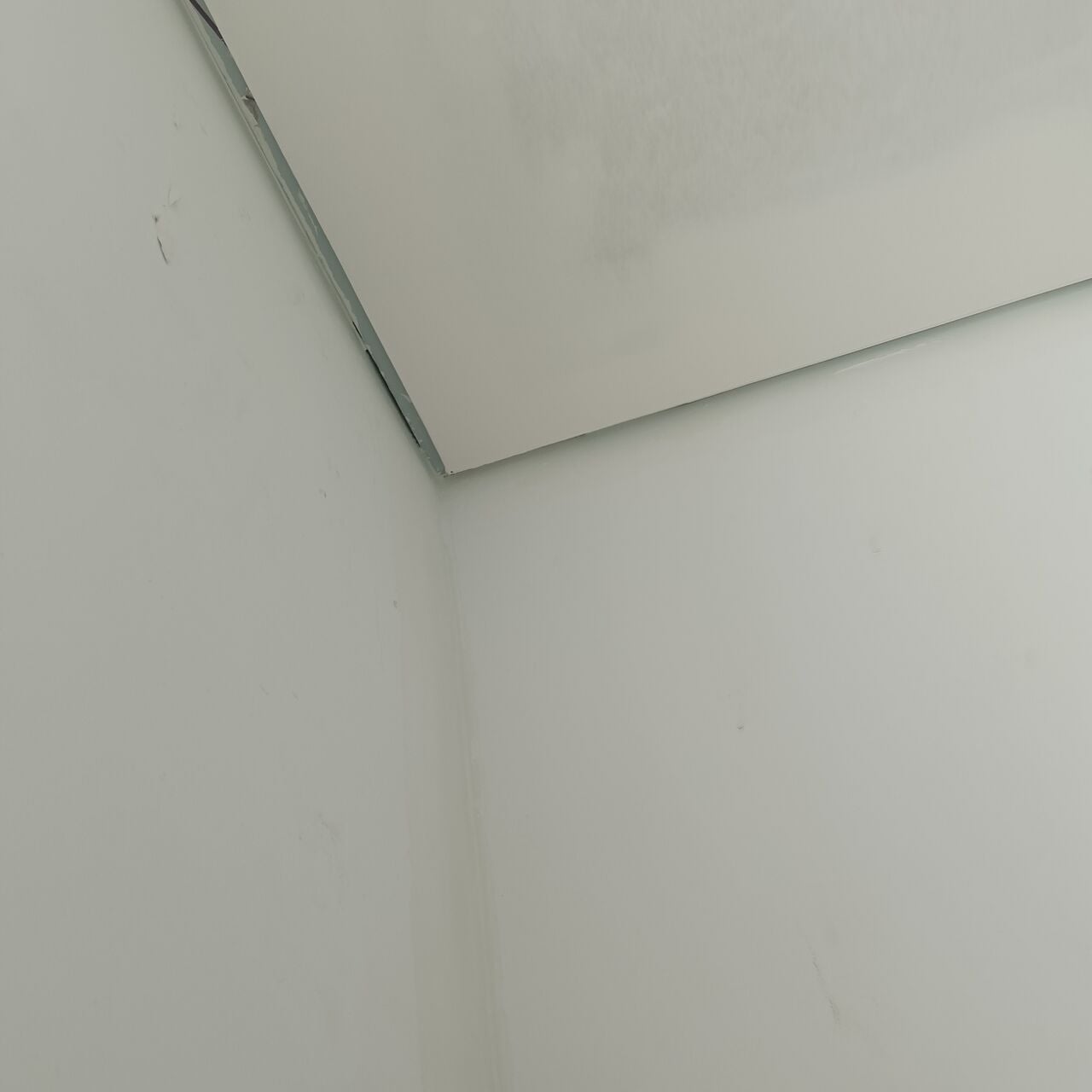 Jeddah, Jobs, Painter