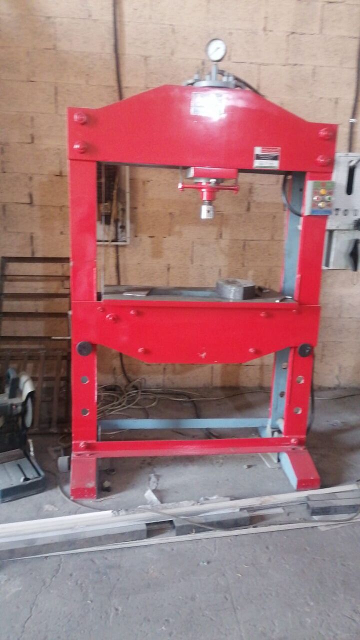 Dammam, Industrial Machinery, SAR 300000,  Complete Workshop For Sale