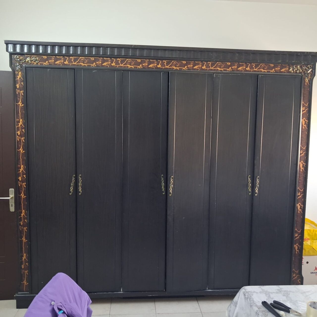 Riyadh, Free Items, SAR 1,  Cupboard To Be Taken Free Today 16 Oct