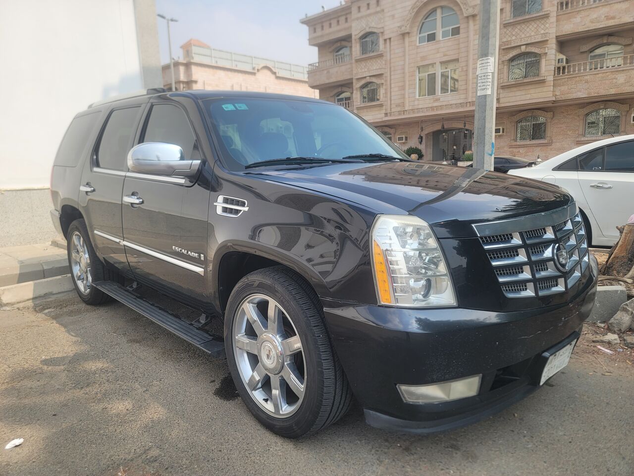 Jeddah, Vehicles, Cars & Trucks , SAR 27000,  Cadillac Escalade,  2009,  Automatic,  301621 KM,