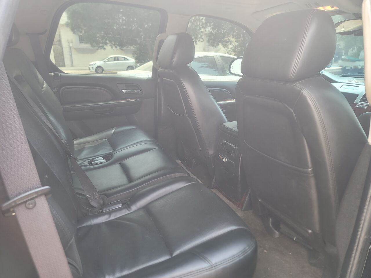 Jeddah, Vehicles, Cars & Trucks , SAR 27000,  Cadillac Escalade,  2009,  Automatic,  301621 KM,