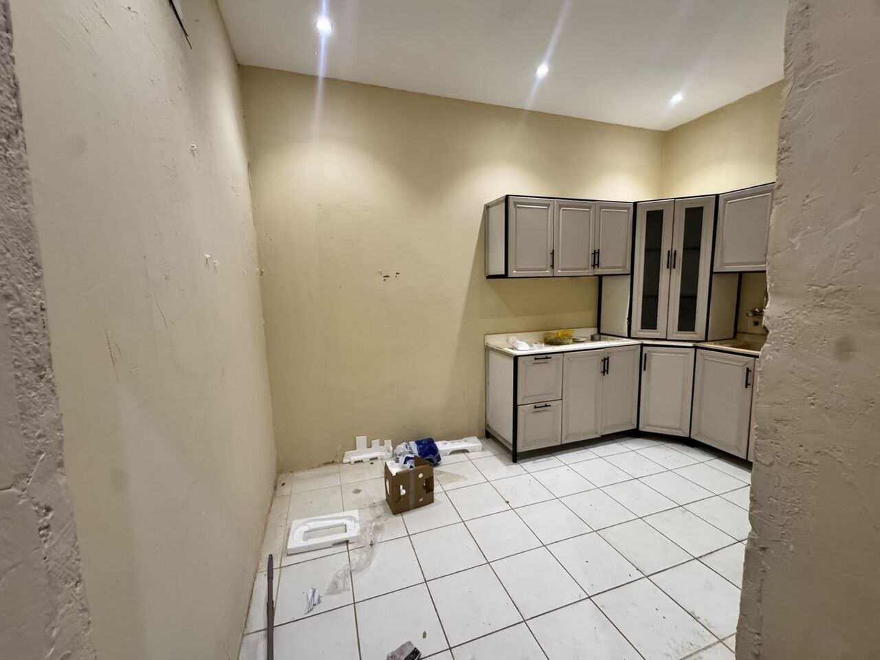 Riyadh, Apartments, Flats, Houses & Villas, SAR 18000/year,  2 BR,  SAR 18000/year, 2 BR, Family Flat For Rent (Suwaidi) Ijari Transfer